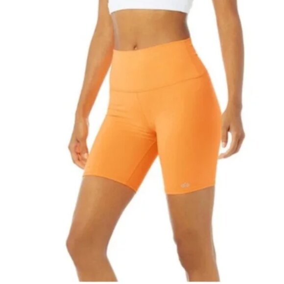 ALO Yoga Neon Orange Biker Shorts Small Womens Small High Rise 7" - Picture 1 of 11